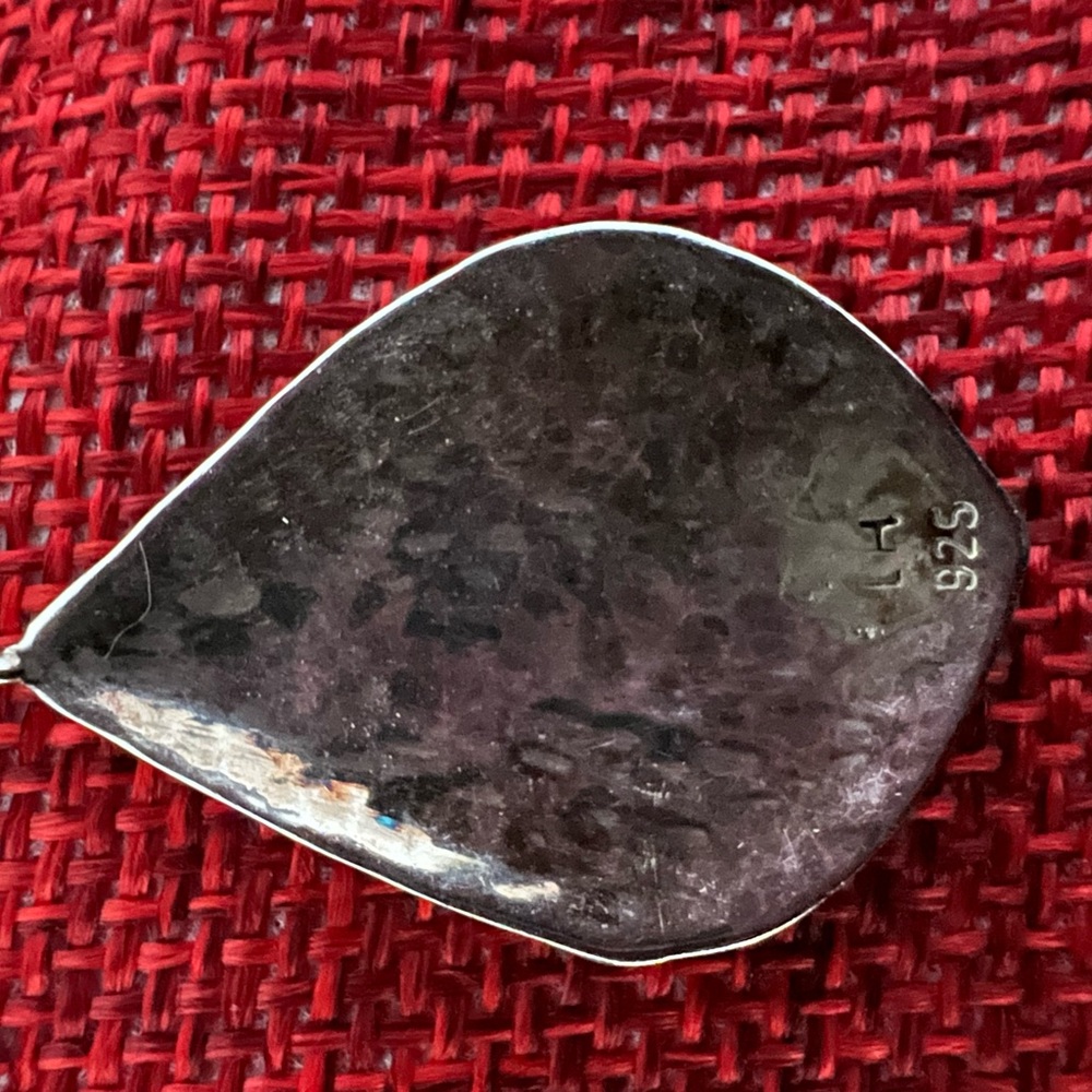 Lois Hill Pendant - Picture 6 of 6